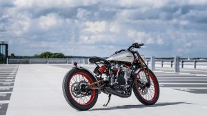 Suzuki gs550 cafe racer / boardtracker