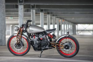 Suzuki gs550 cafe racer / boardtracker