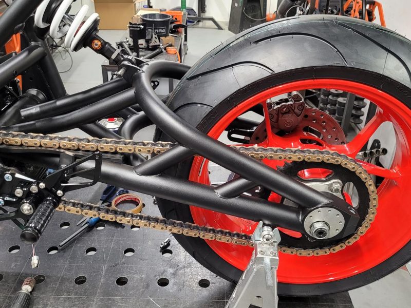 GSX1400 swingarm